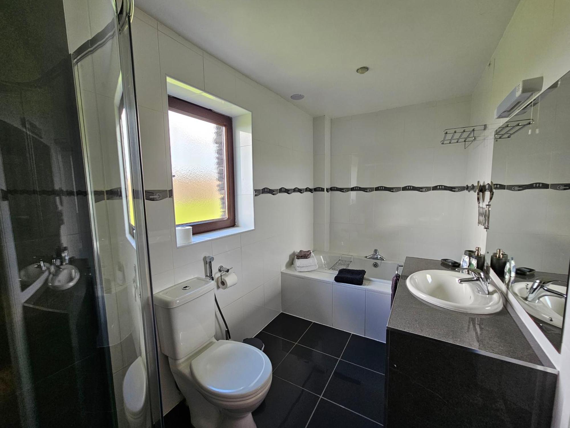 ווטרוויל Fuchsia Lodge - New Luxury 5* Beachside Lodge With Sauna - 4 Beds Ensuite - Spectacular Location מראה חיצוני תמונה